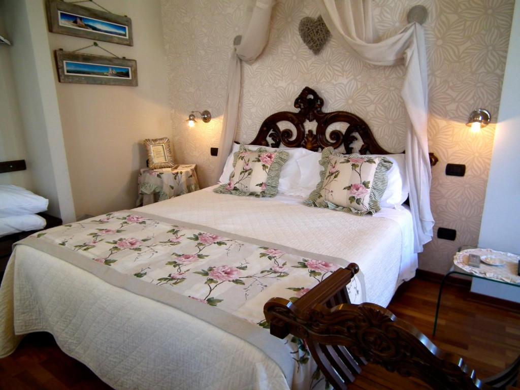 Case Brizi Asís Habitación foto